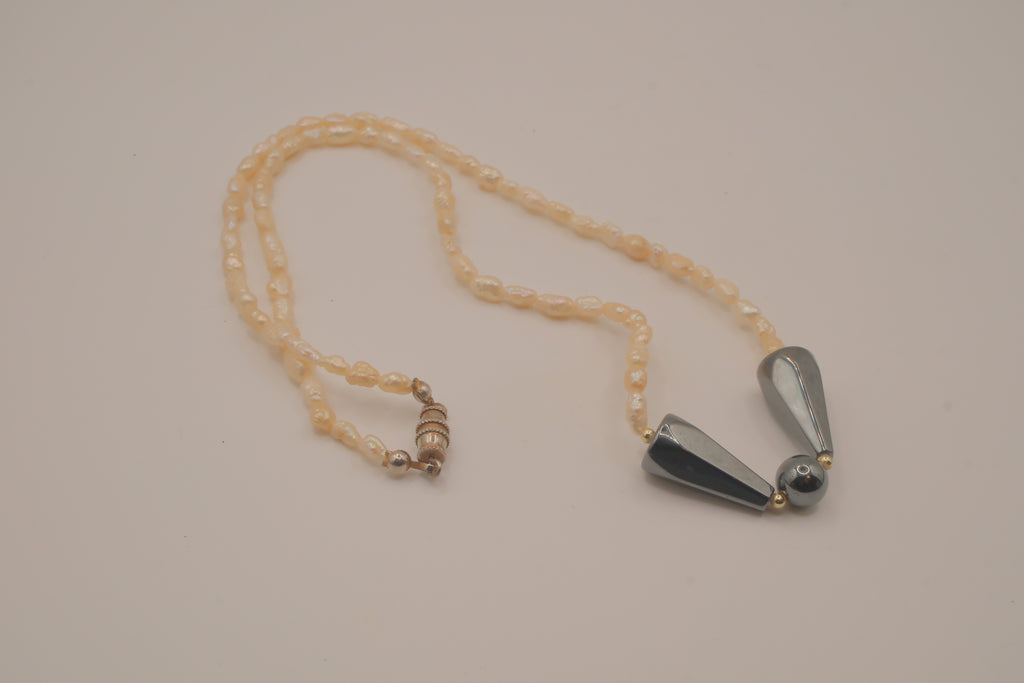 Vintage freshwater rice pearls necklace