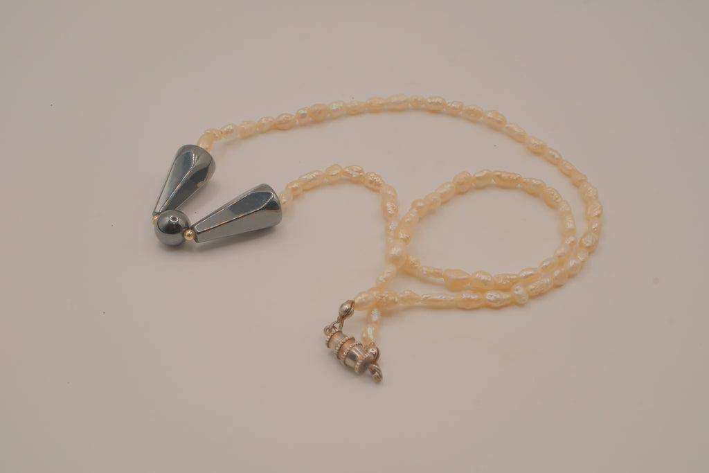 Vintage freshwater rice pearls necklace