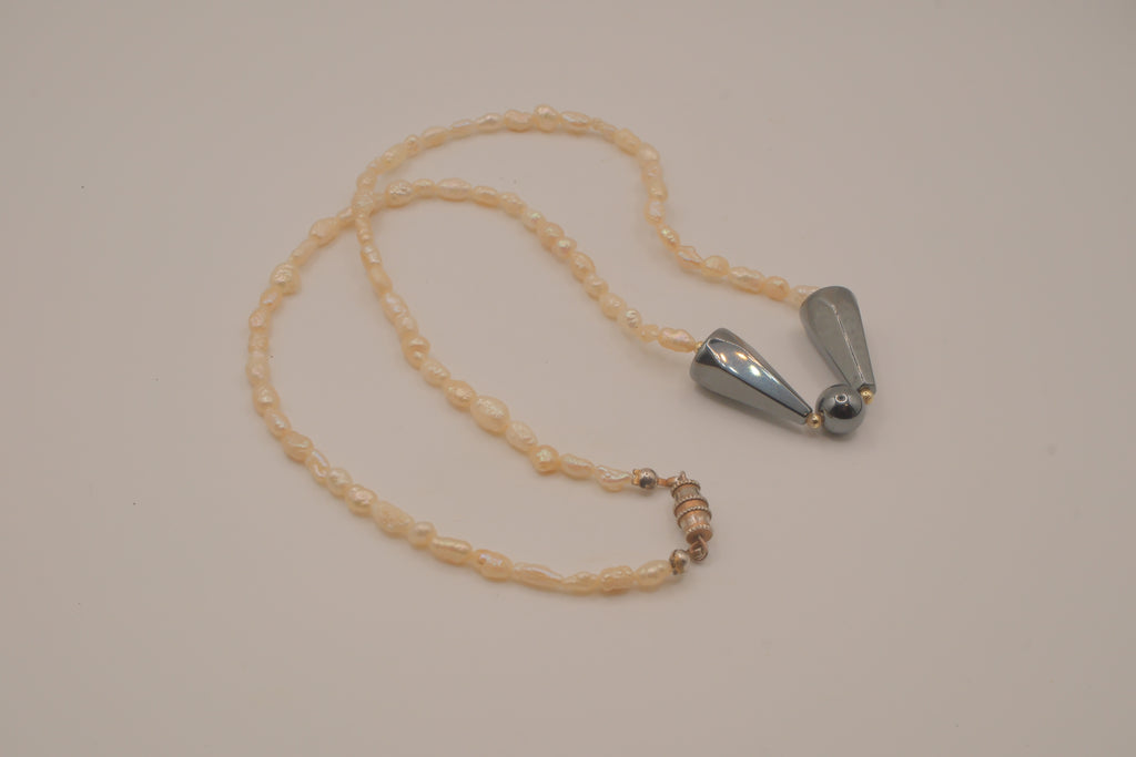 Vintage freshwater rice pearls necklace
