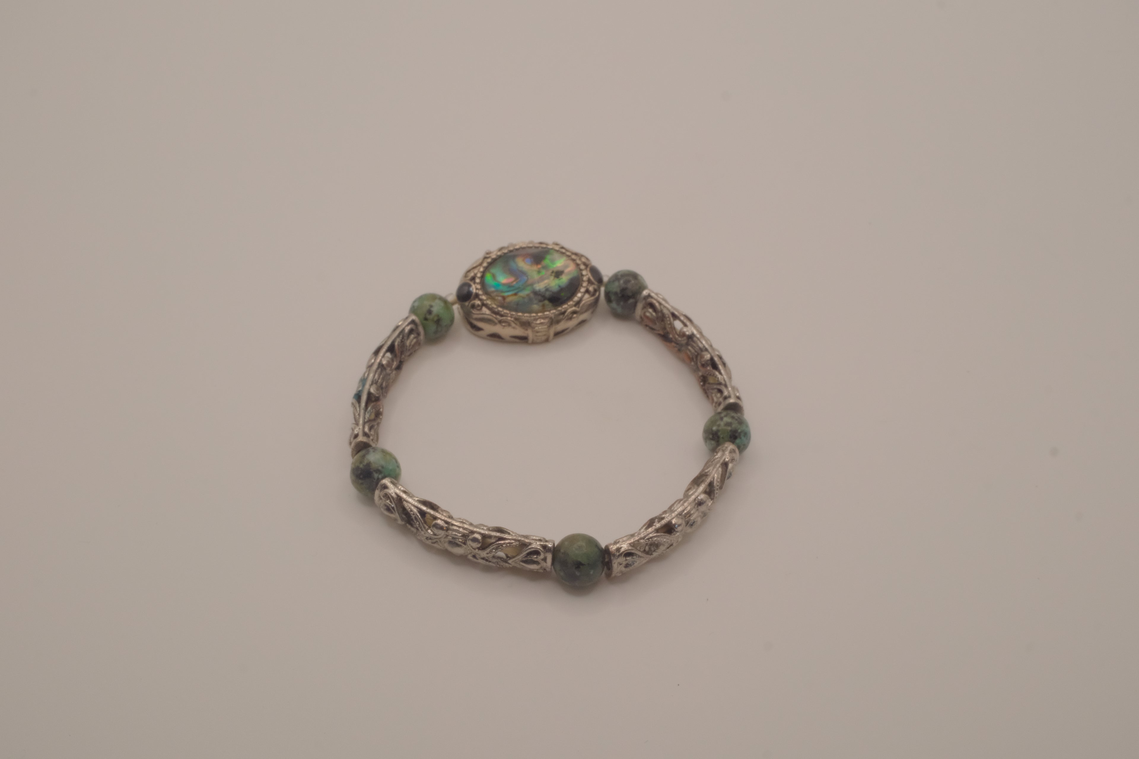 CANYON SKY Southwestern-inspired stretch bracelet