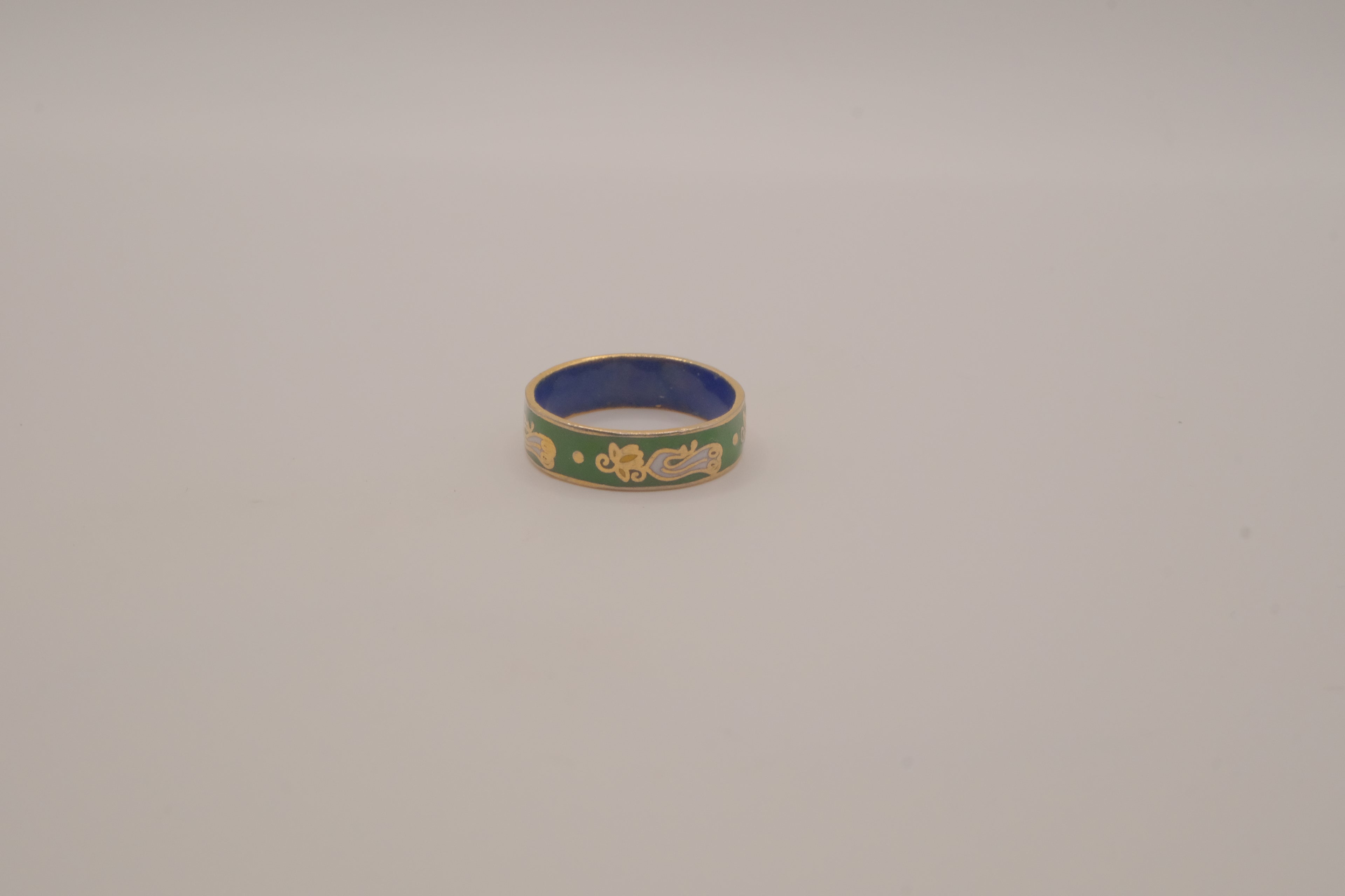 Vintage green cloisonné enamel band ring