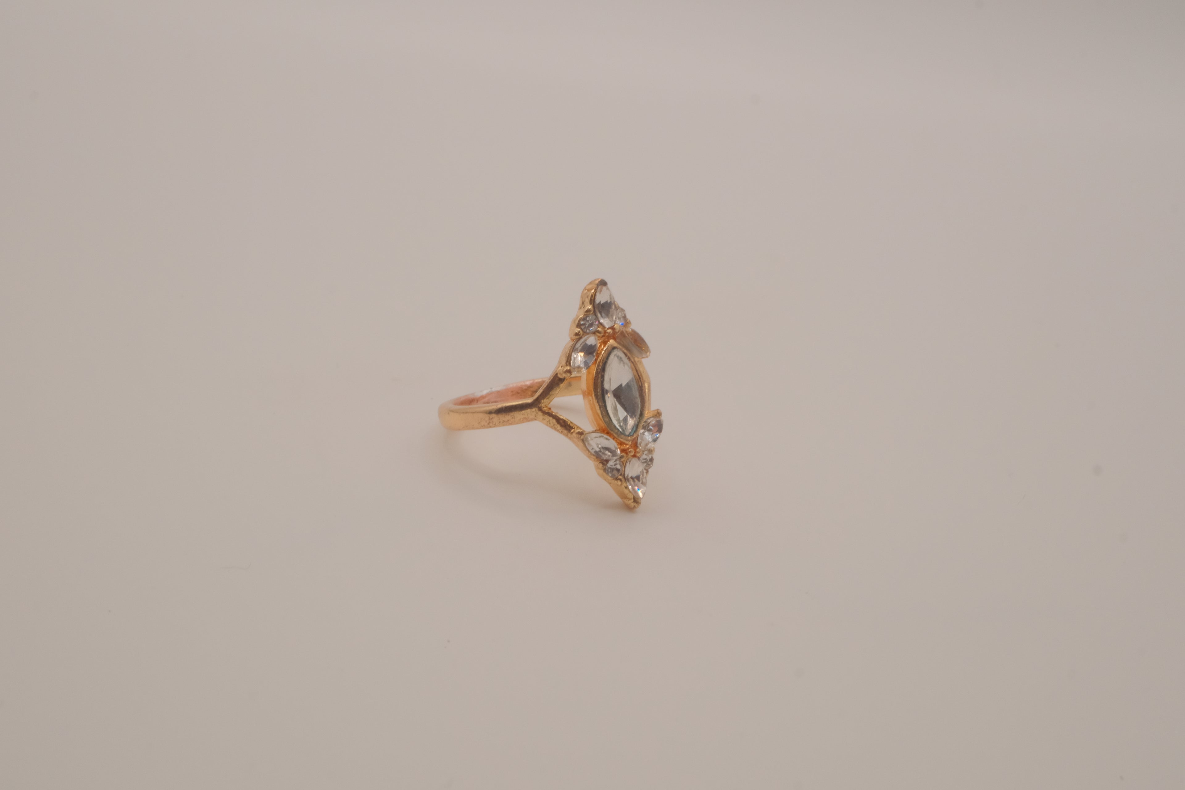 Vintage geometric marquise cut ring