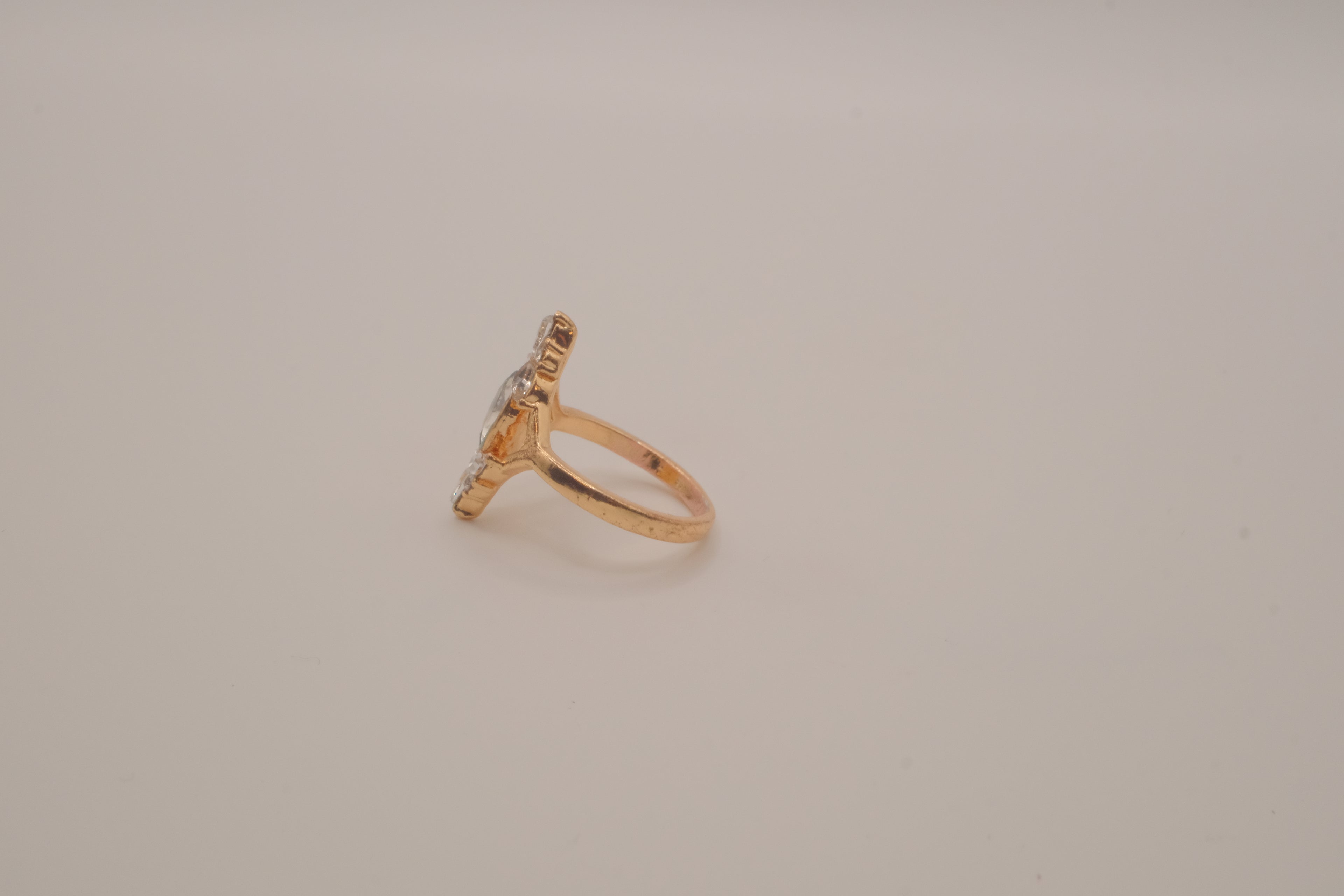 Vintage geometric marquise cut ring