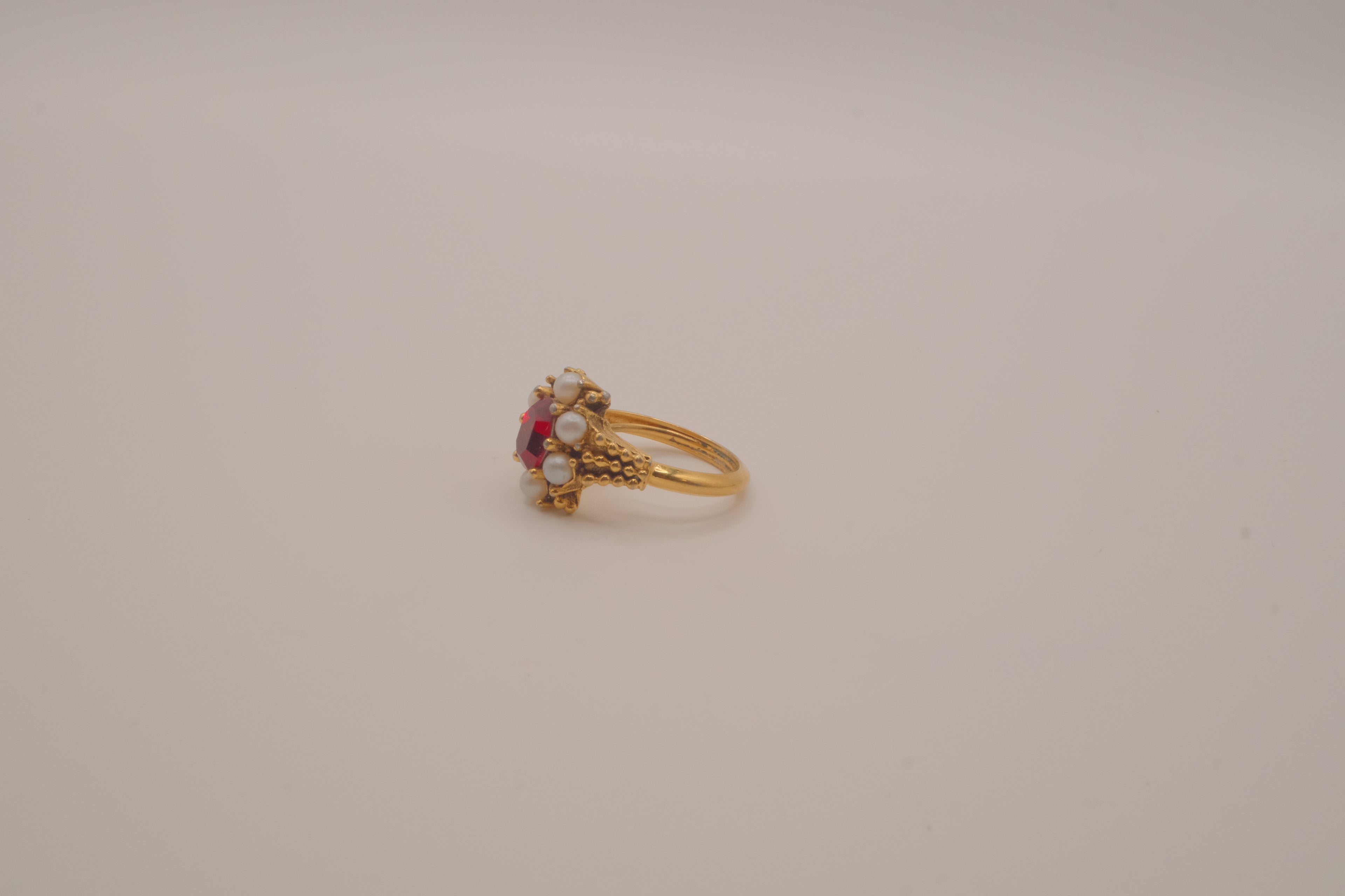 Avon "Roseglow" cocktail ring