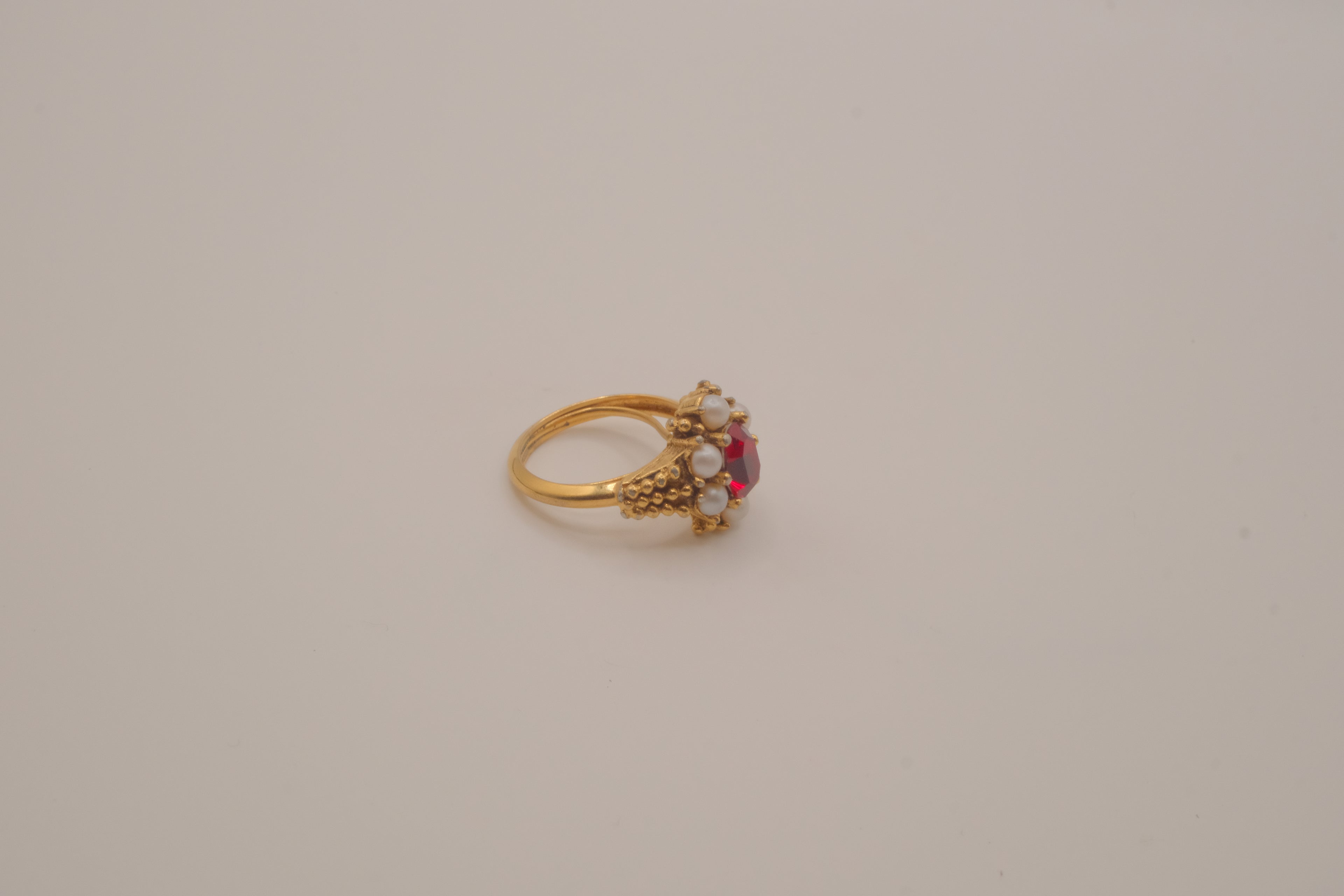 Avon "Roseglow" cocktail ring