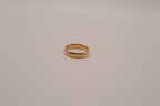 Classic 18K yellow gold wedding band