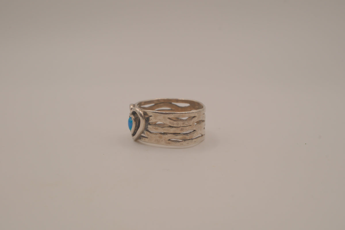 Vintage sterling silver heart cutout ring