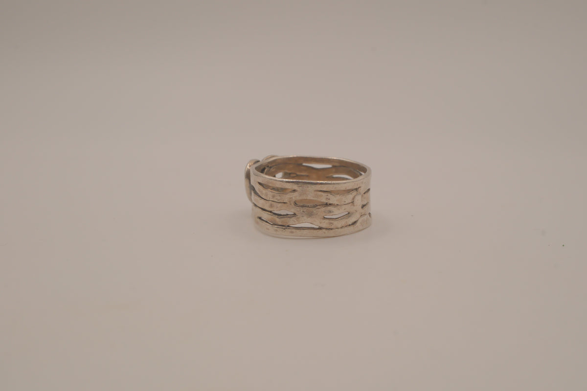 Vintage sterling silver heart cutout ring