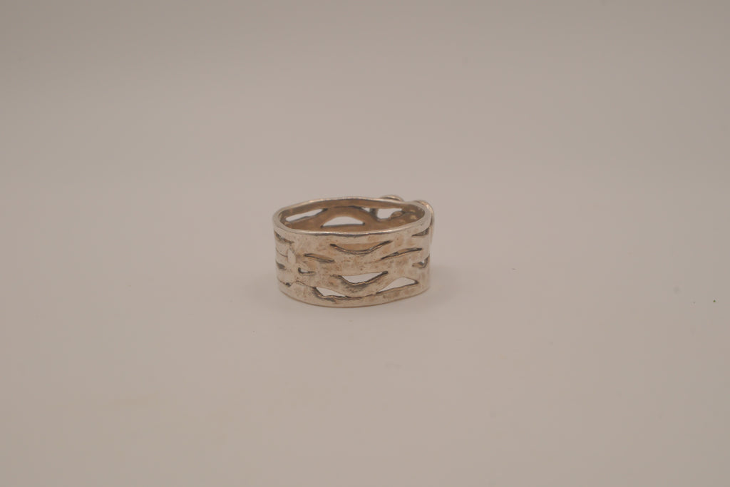 Vintage sterling silver heart cutout ring
