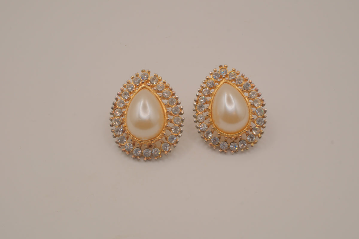 Vintage gold-tone teardrop faux pearl earrings