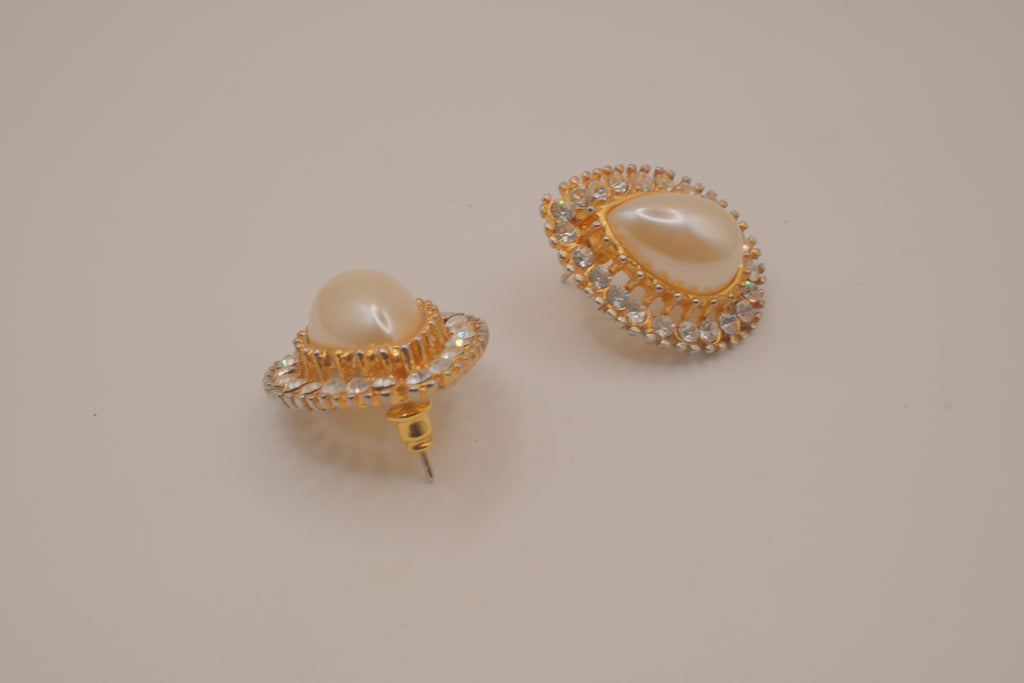 Vintage gold-tone teardrop faux pearl earrings