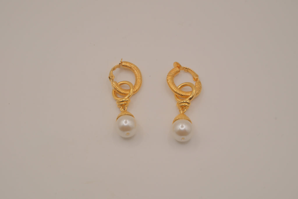 Vintage gold-tone hoop faux pearl drop earrings