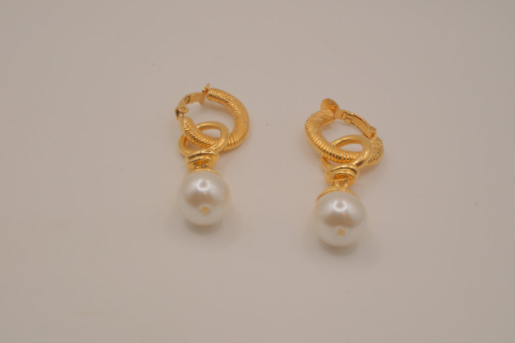 Vintage gold-tone hoop faux pearl drop earrings