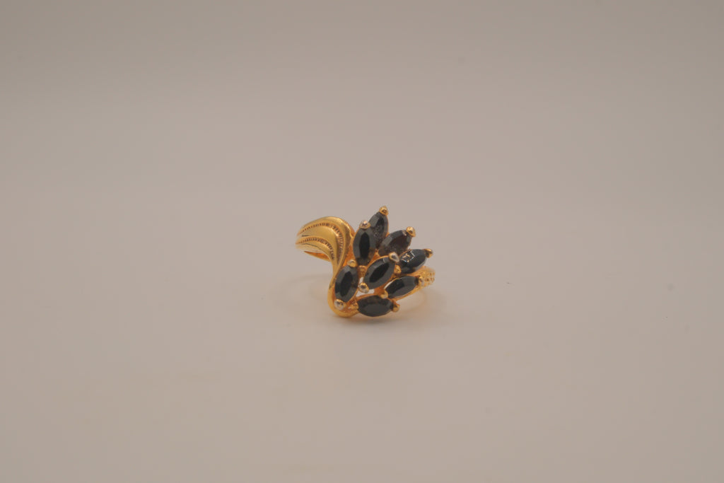 Vintage asymmetrical Black stone cocktail ring