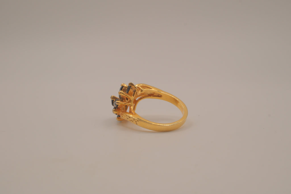 Vintage asymmetrical Black stone cocktail ring