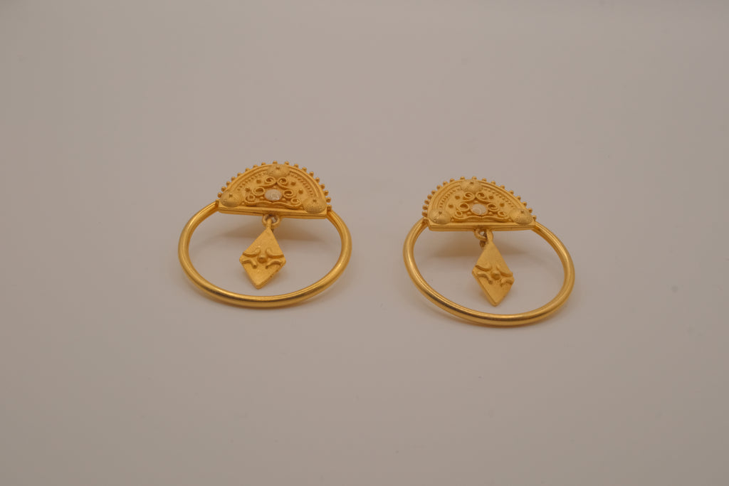 Eastern Mediterranean gold earrings