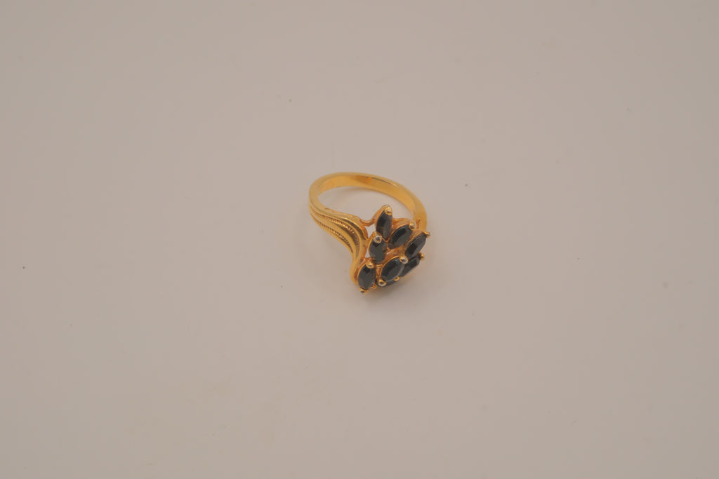 Vintage asymmetrical Black stone cocktail ring