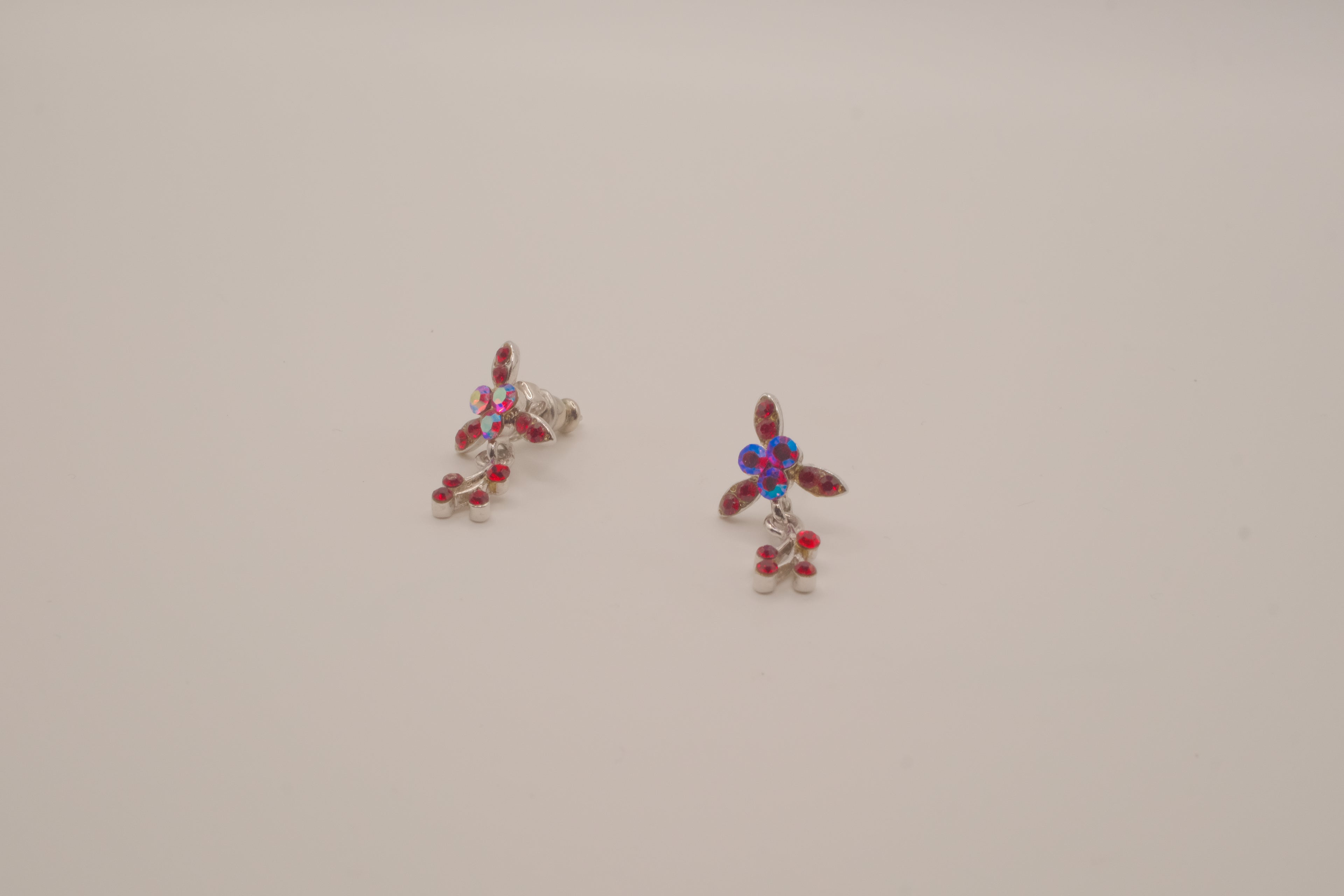 Vintage Red floral rhinestone drop earring