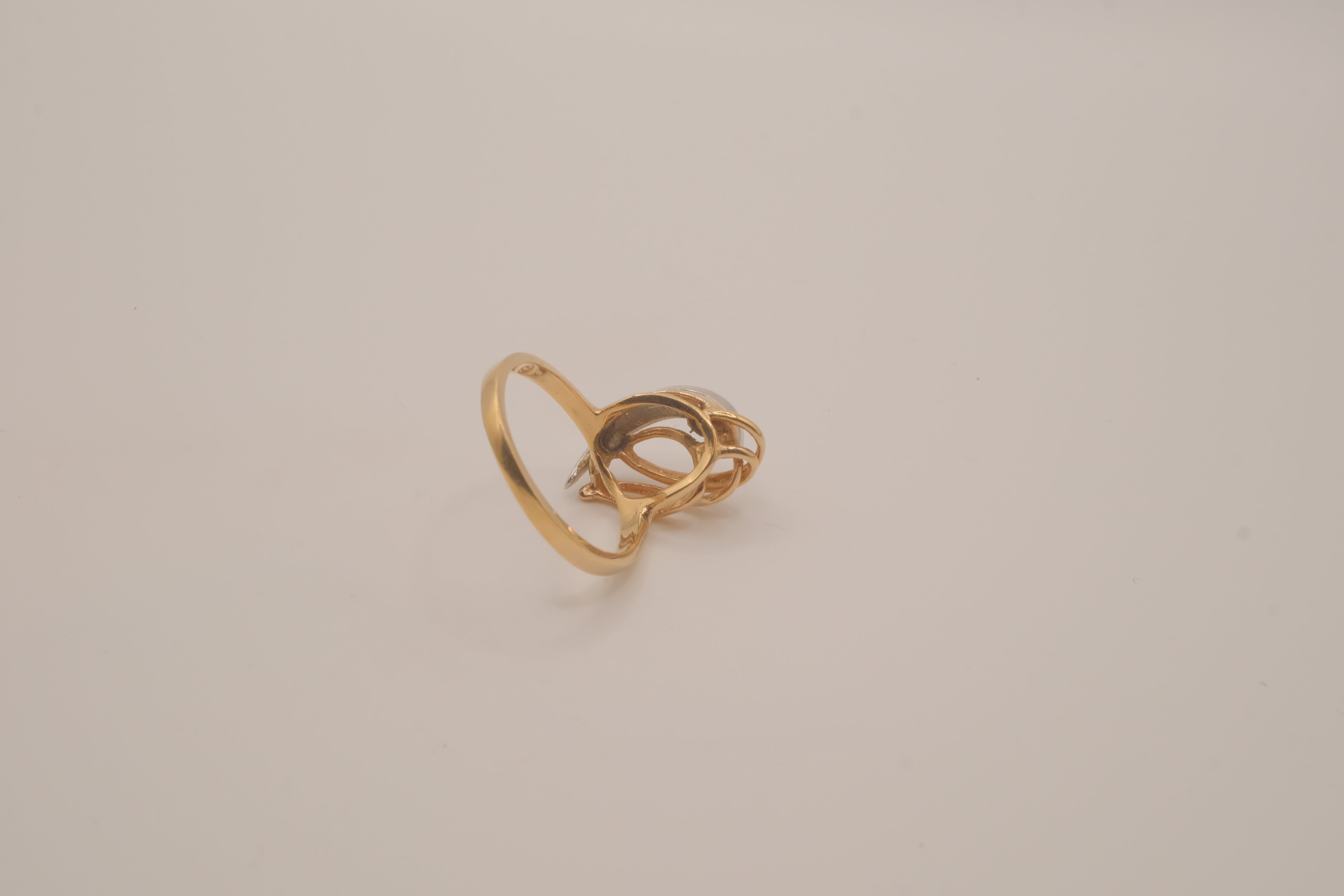 Vintage Sarah Coventry cocktail ring