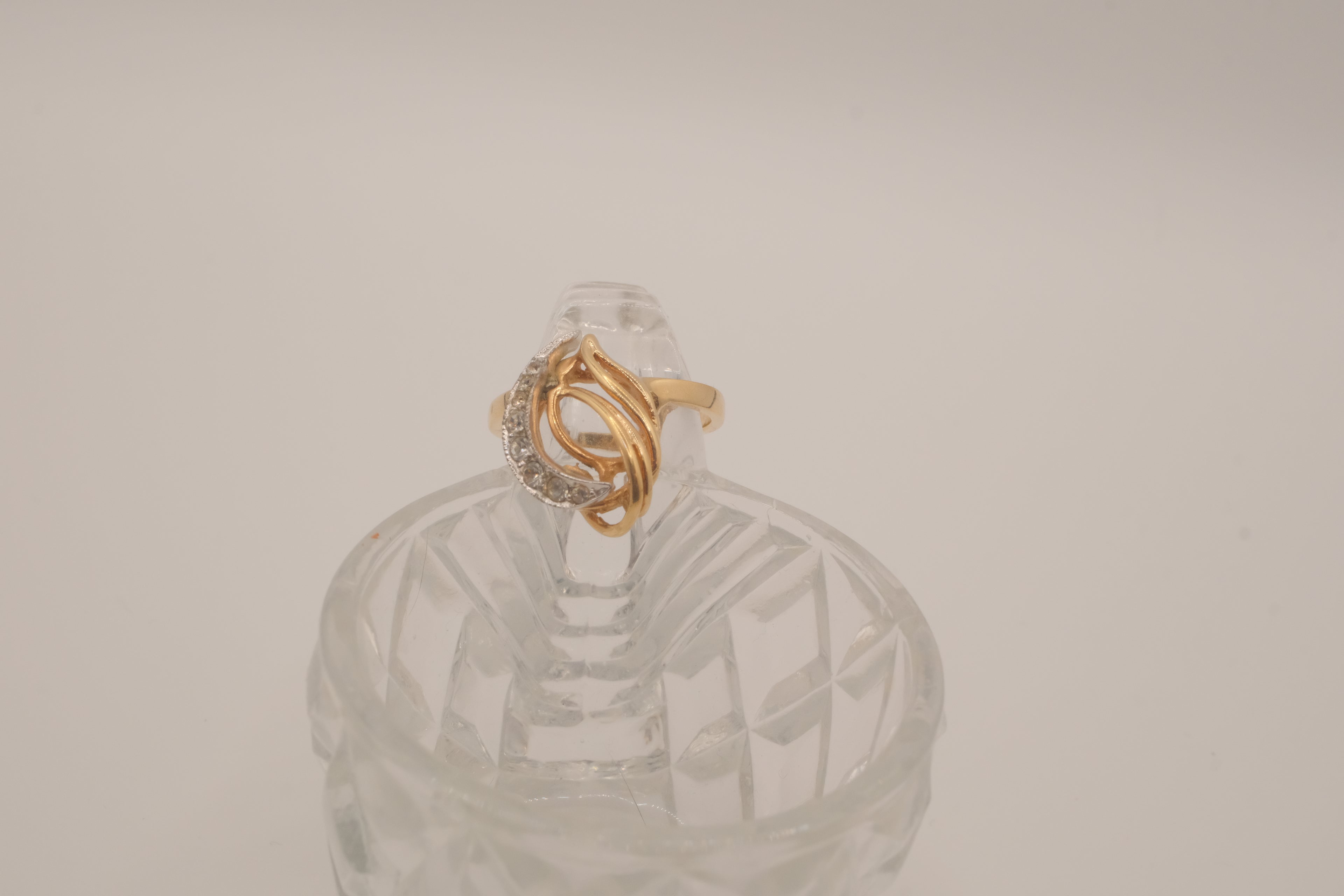 Vintage Sarah Coventry cocktail ring