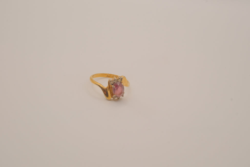 Vintage yellow gold bypass ring