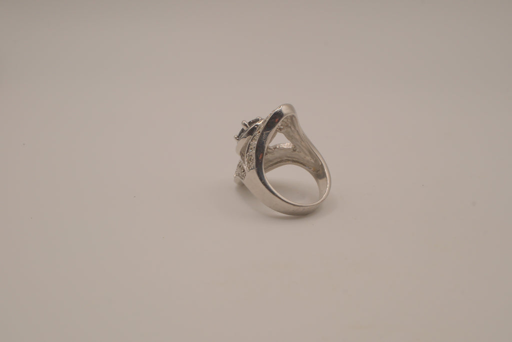 Art Deco oval-cut black stone cocktail ring