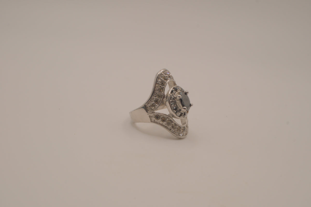 Art Deco oval-cut black stone cocktail ring