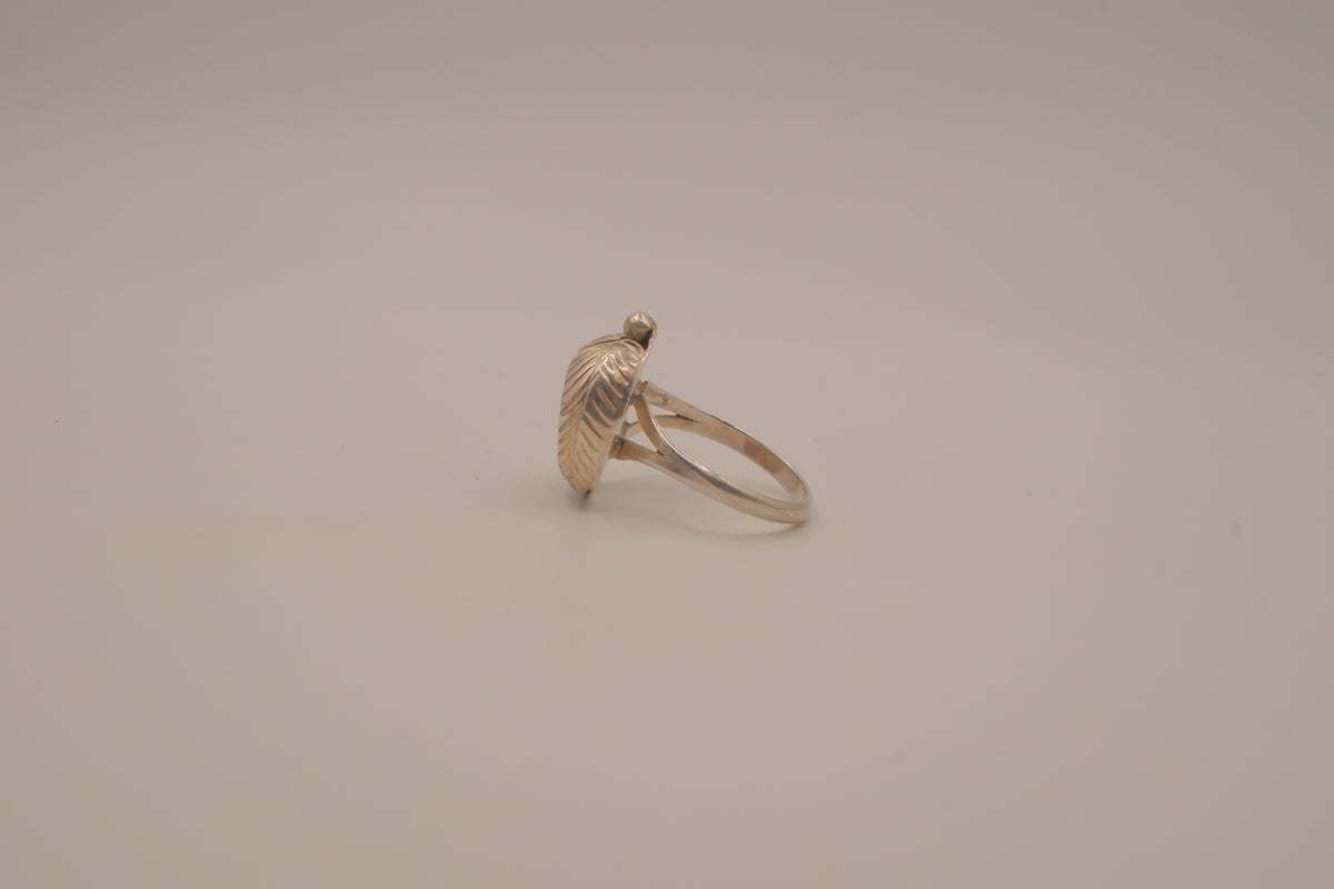Sterling silver Navajo Cat's eye ring