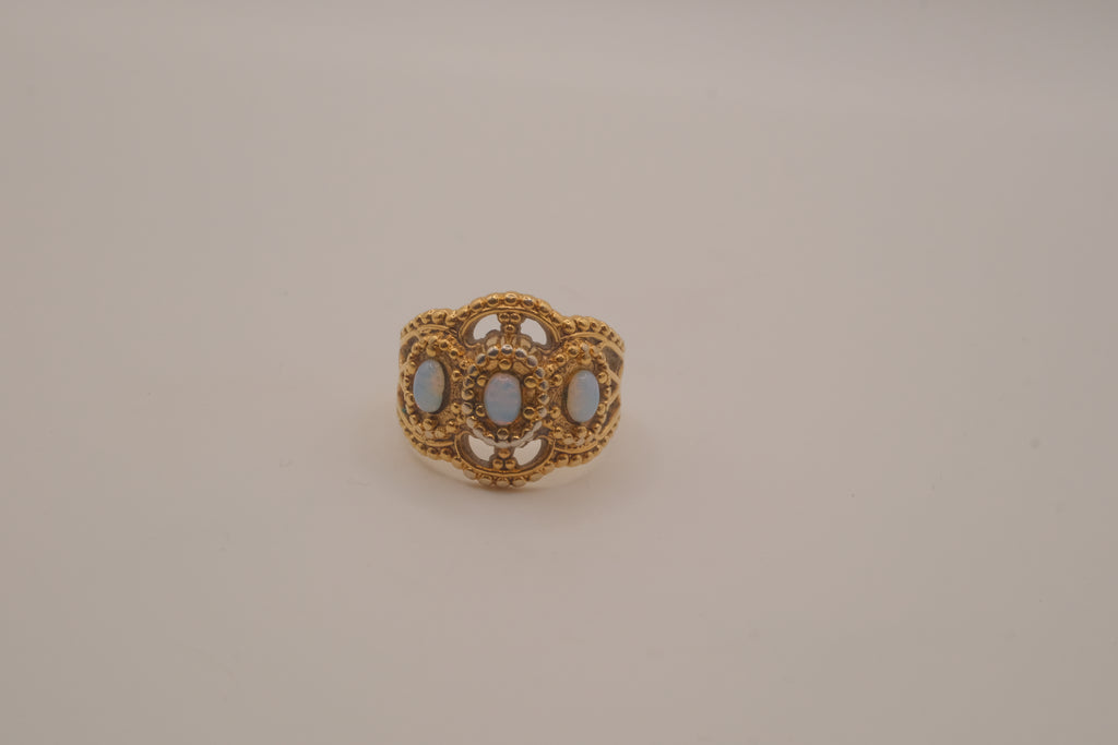 Vintage White Opal gold filigree ring