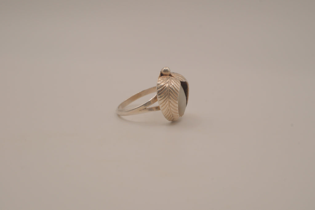 Sterling silver Navajo Cat's eye ring