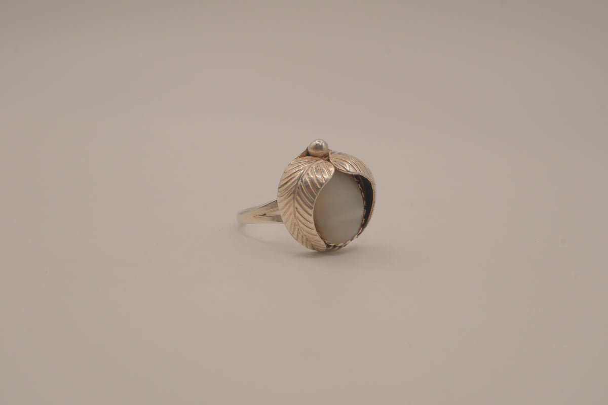 Sterling silver Navajo Cat's eye ring