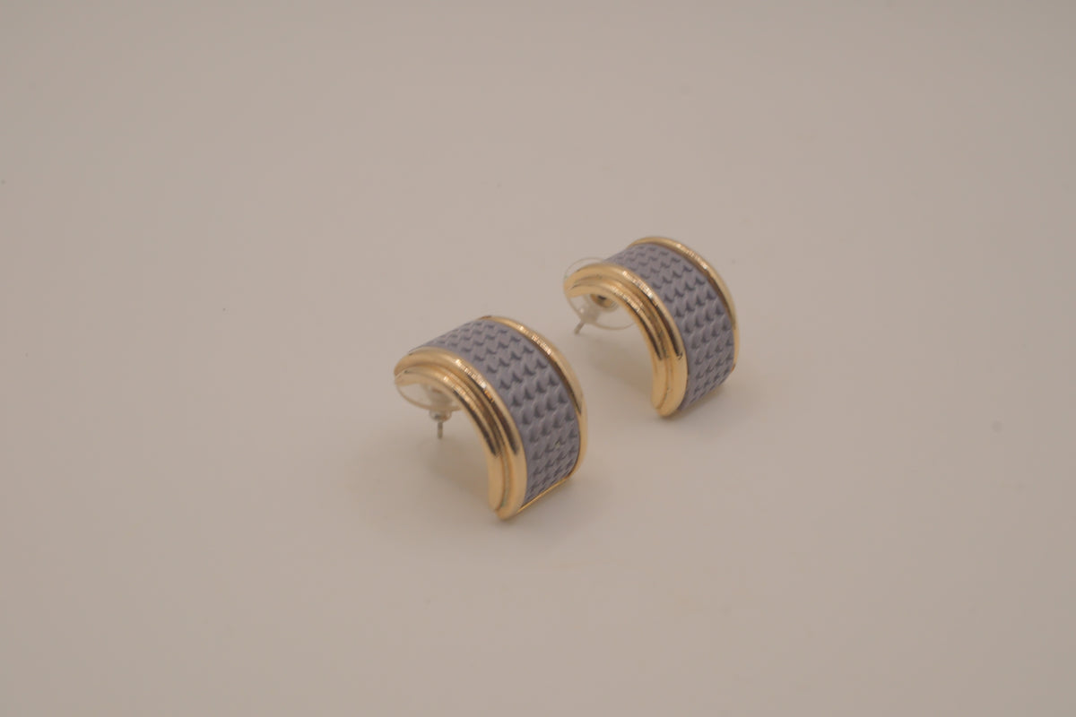 Vintage Weekenders chunky half-hoop earrings&nbsp;