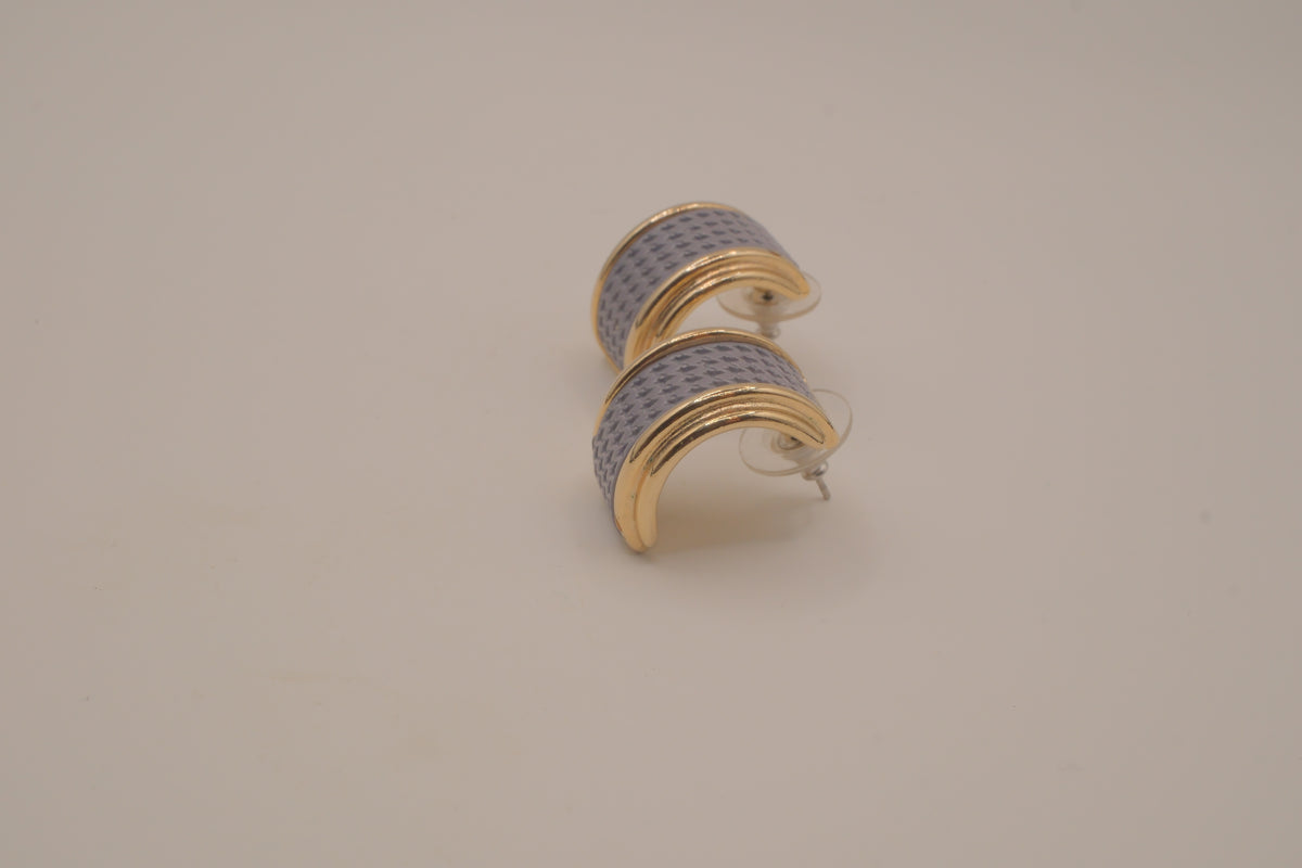 Vintage Weekenders chunky half-hoop earrings&nbsp;