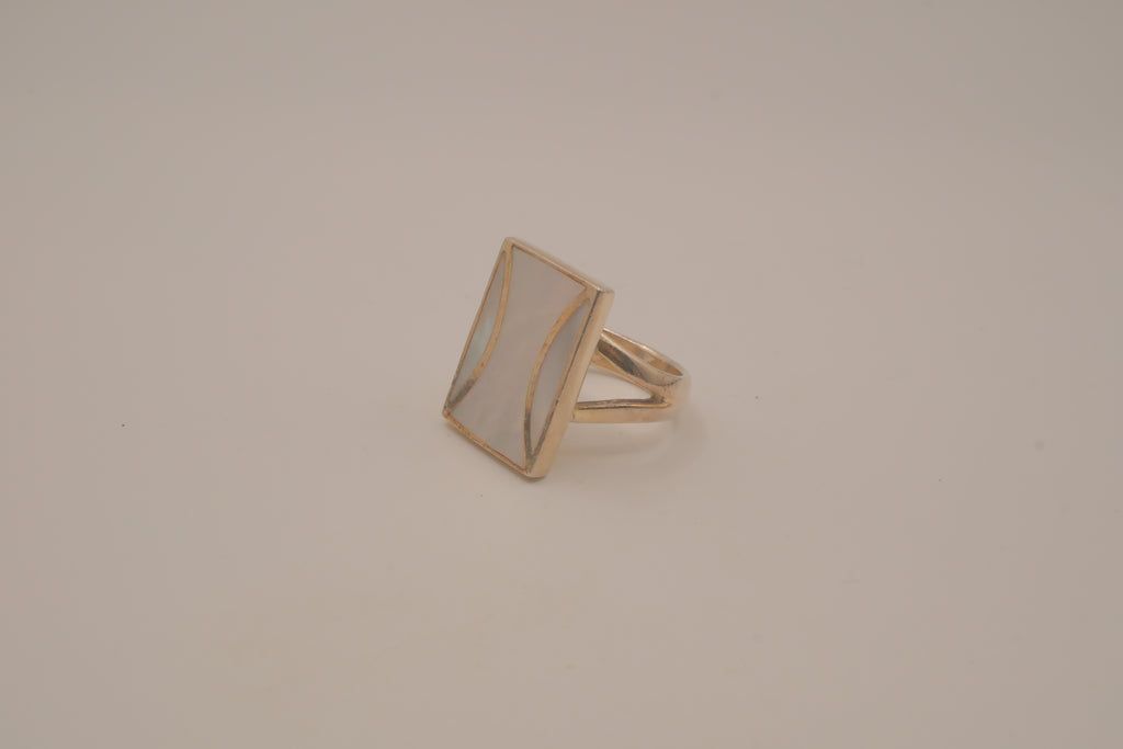 Vintage sterling silver mother-of-pearl statement ring