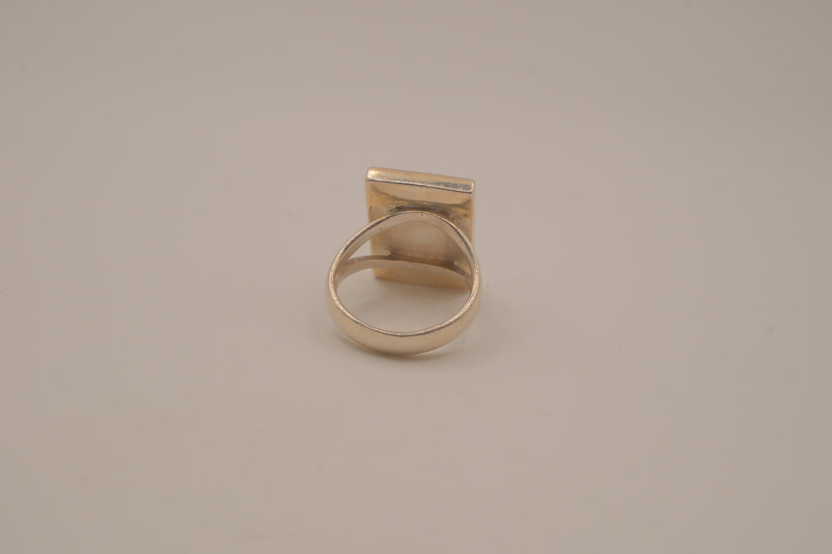 Vintage sterling silver mother-of-pearl statement ring