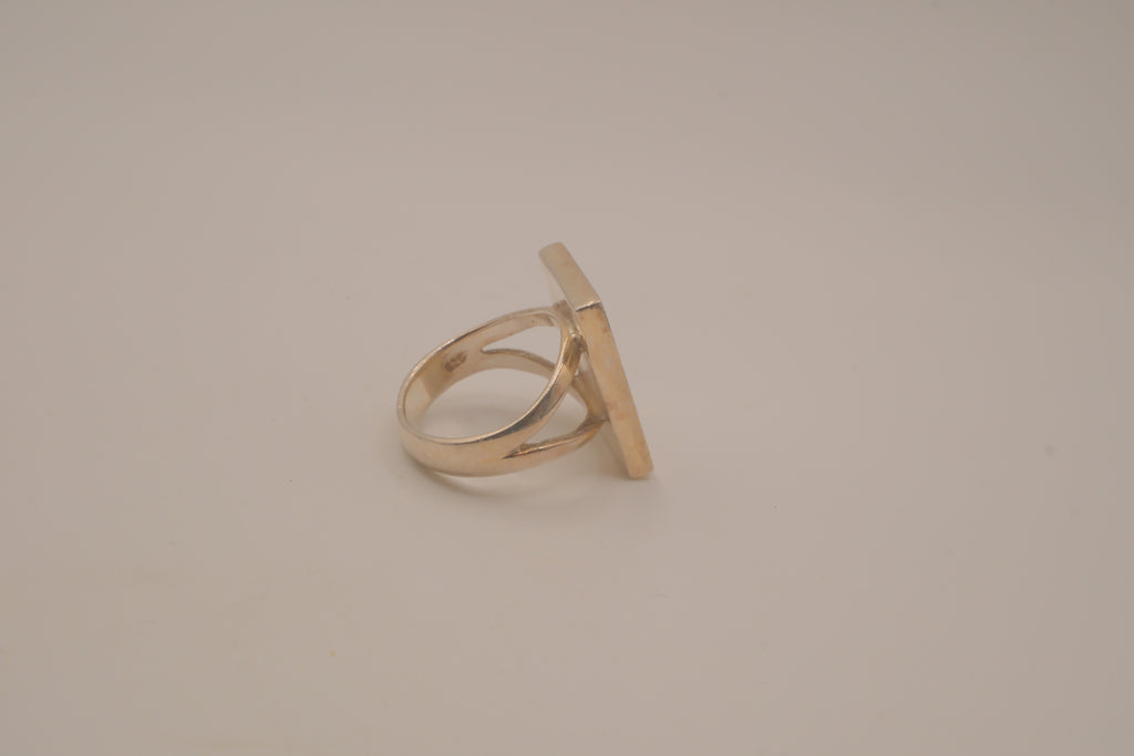 Vintage sterling silver mother-of-pearl statement ring