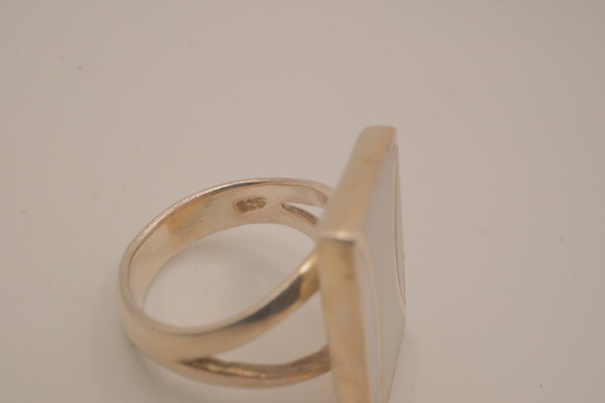 Vintage sterling silver mother-of-pearl statement ring
