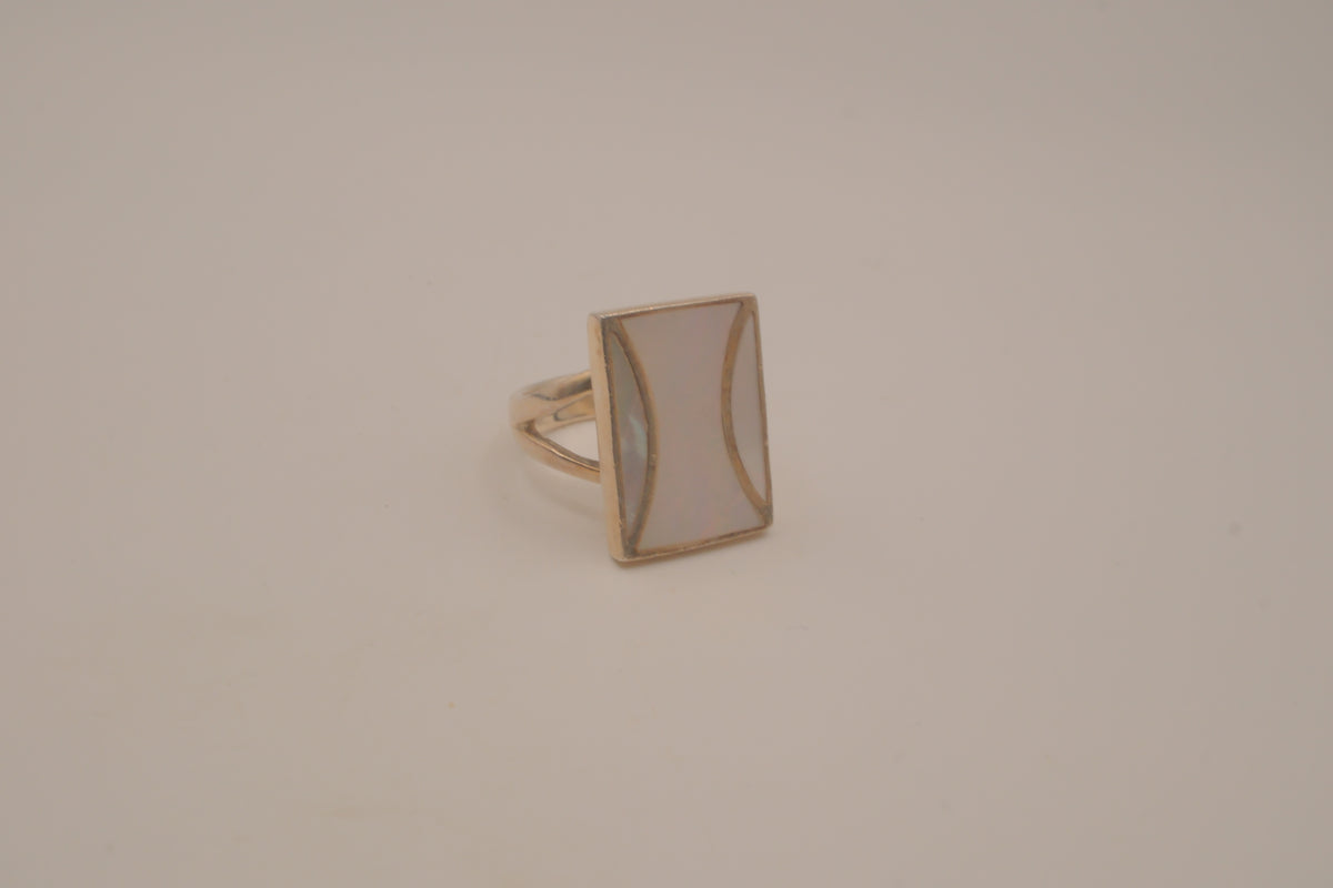 Vintage sterling silver mother-of-pearl statement ring