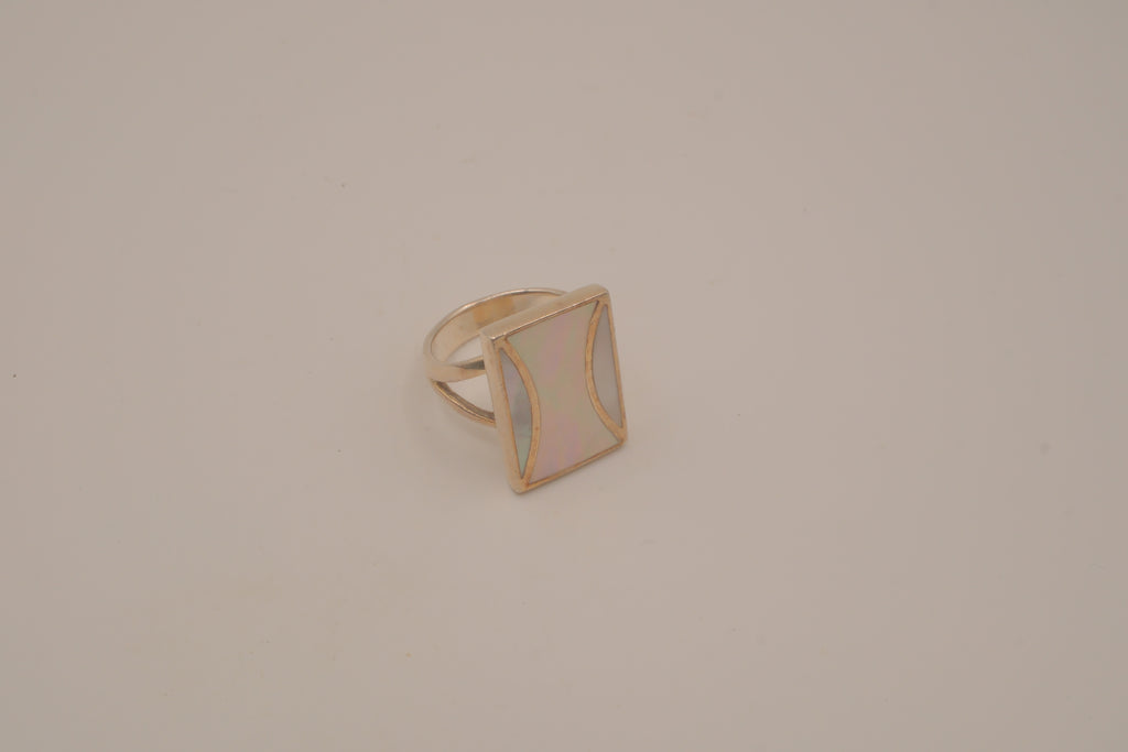 Vintage sterling silver mother-of-pearl statement ring