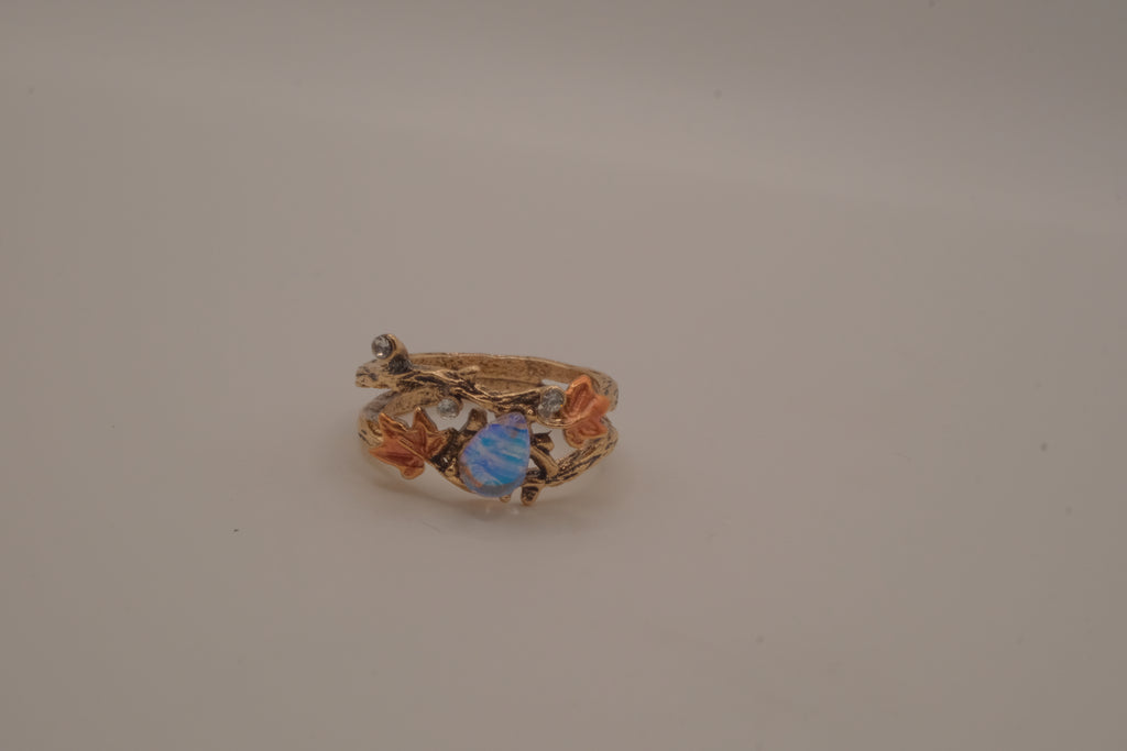 Nature-inspired vintage maple leaf twig ring