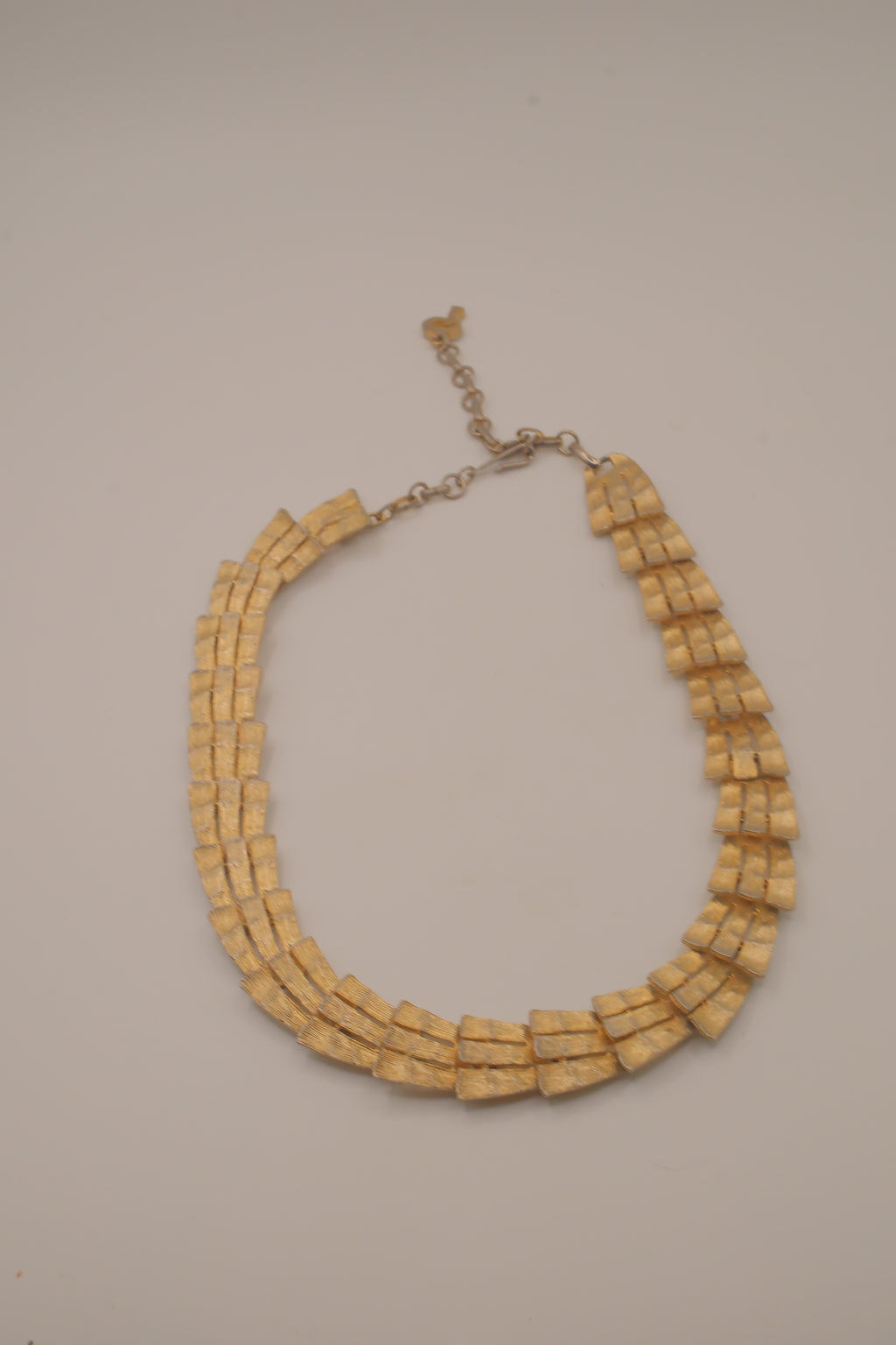 Vintage 1960s reticulated gold-plated textural collar necklace