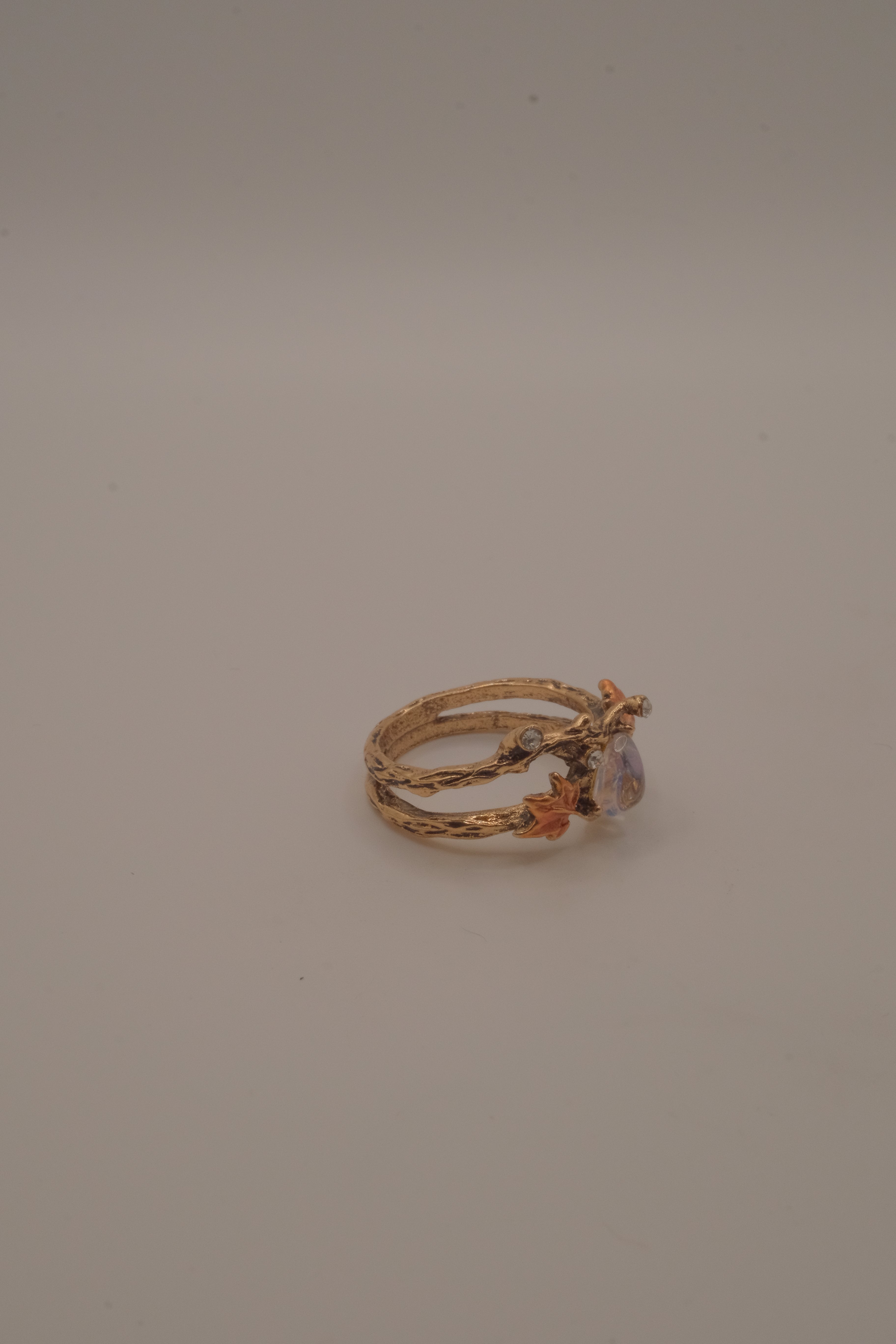 Nature-inspired vintage maple leaf twig ring