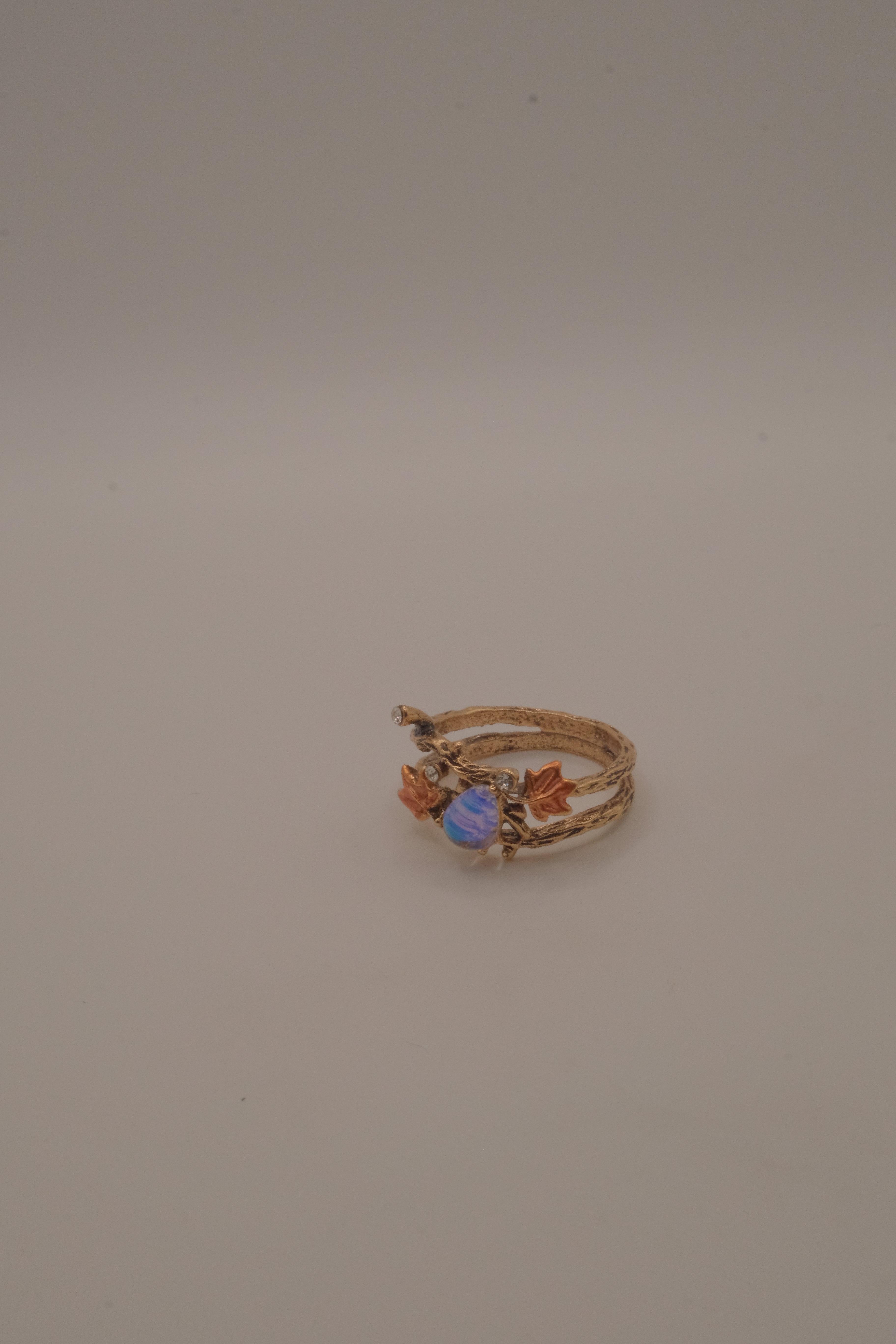 Nature-inspired vintage maple leaf twig ring