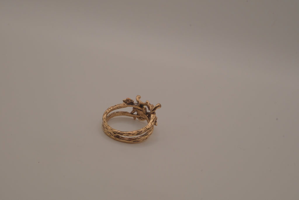 Nature-inspired vintage maple leaf twig ring
