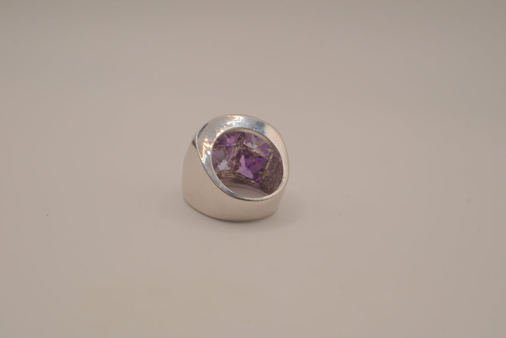 Vintage Art deco Amethyst grid-pattern band ring