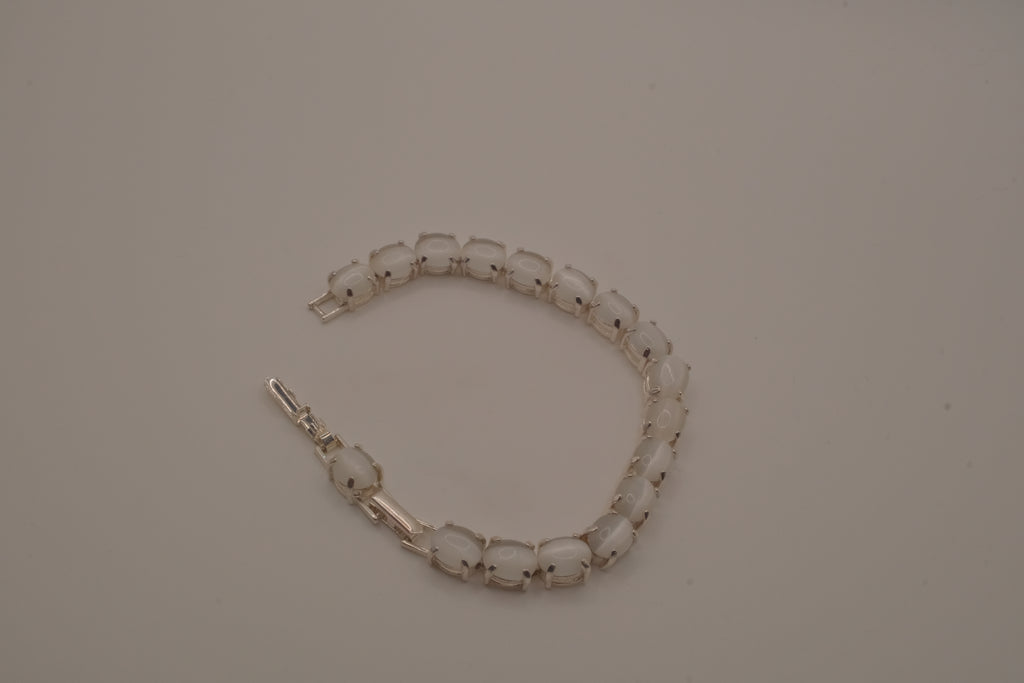 Vintage Avon silver tone tennis bracelet&nbsp;