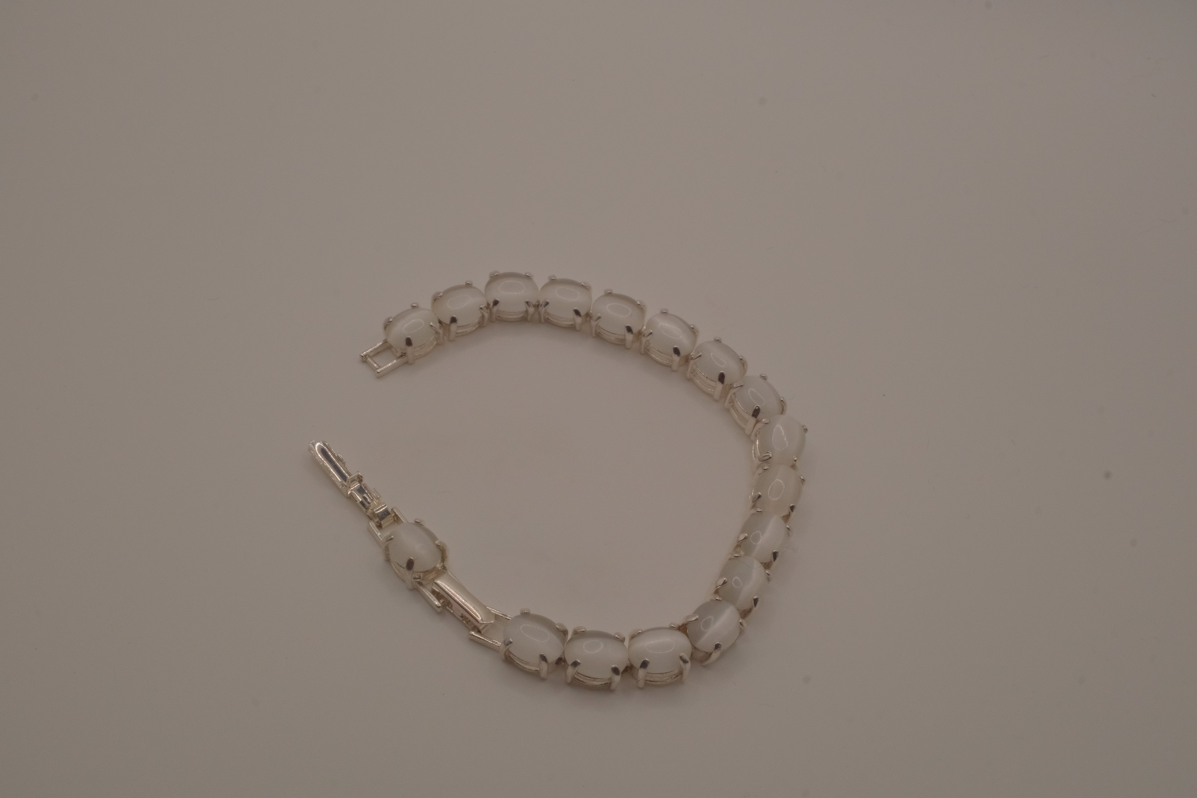 Vintage Avon silver tone tennis bracelet&nbsp;