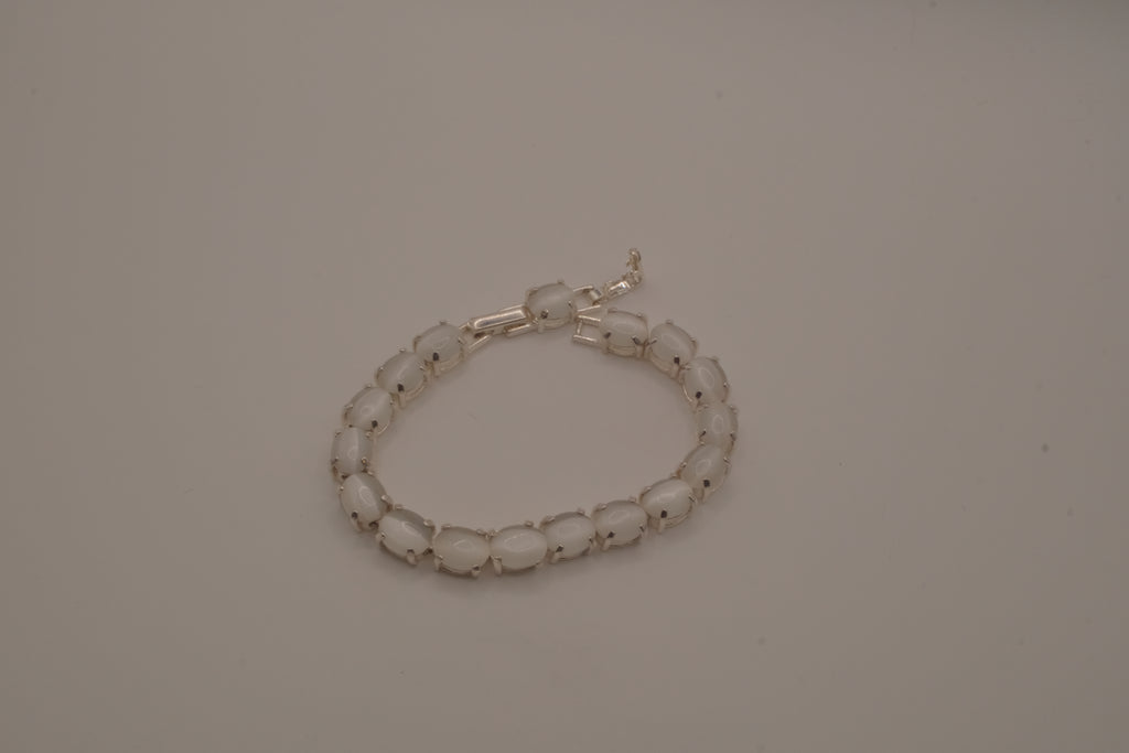 Vintage Avon silver tone tennis bracelet&nbsp;