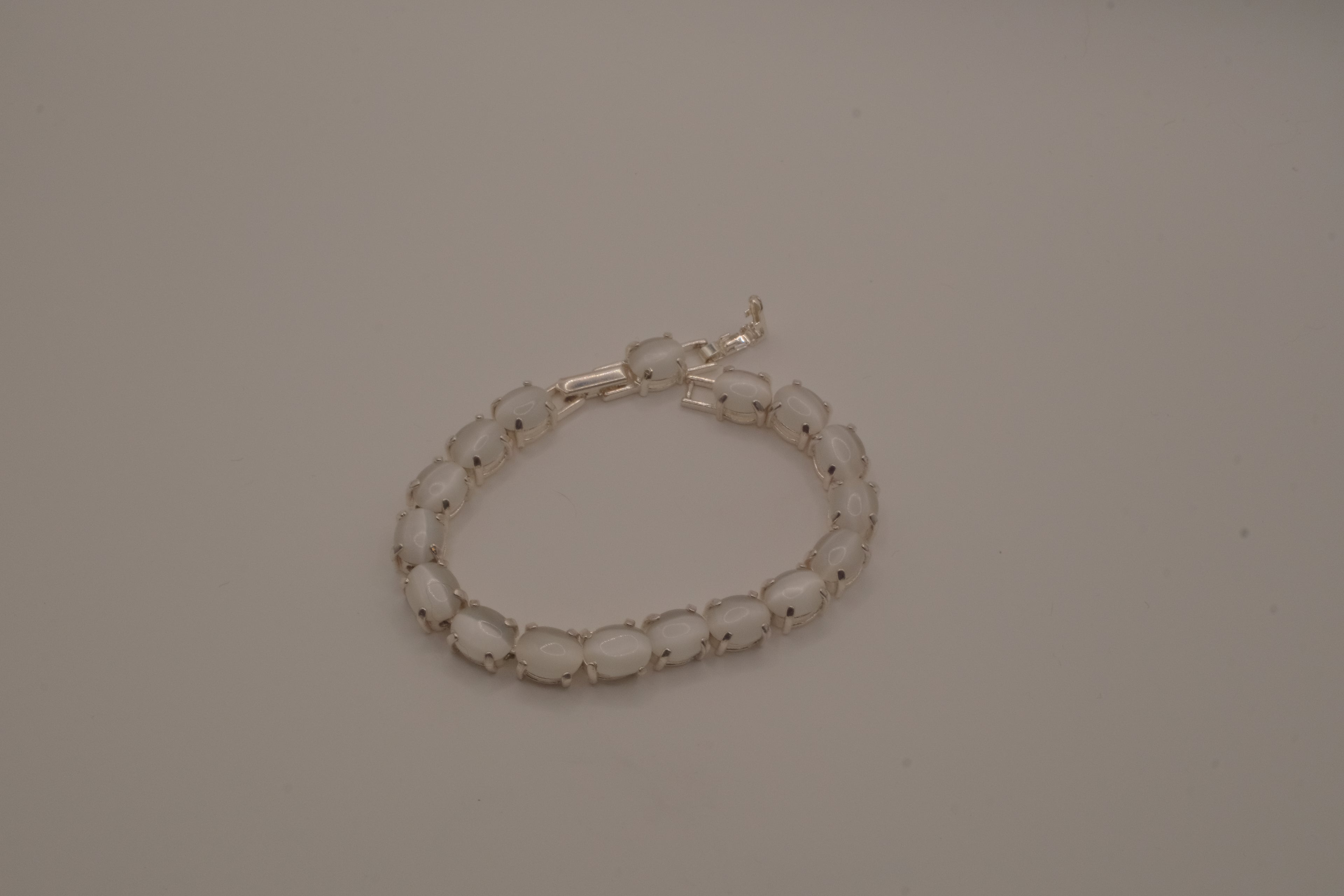 Vintage Avon silver tone tennis bracelet&nbsp;