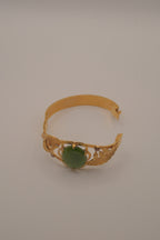 Vintage Nephrite jade cabochon hinged bangle bracelet